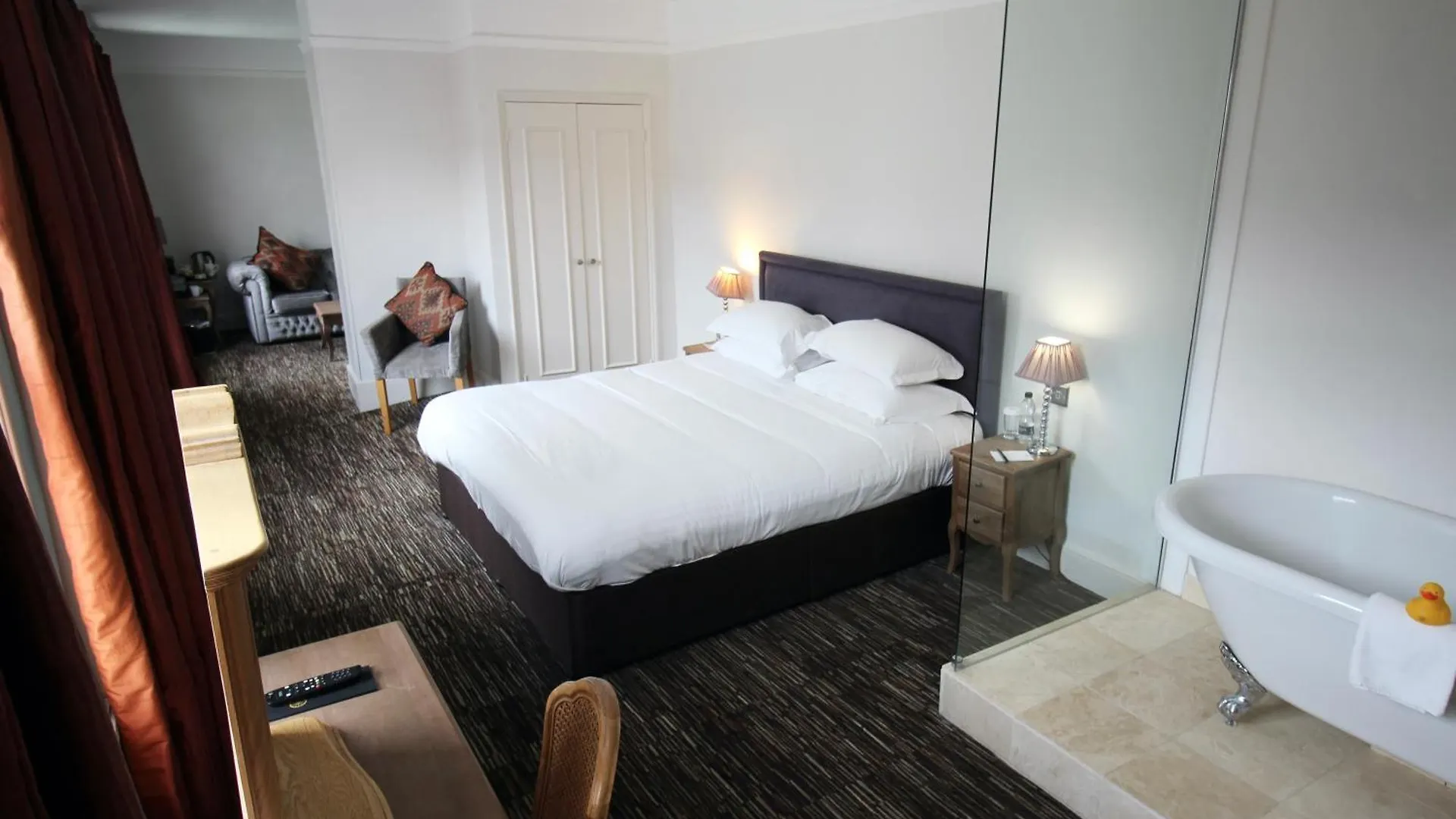 The Saracens Head Hotel Great Dunmow 4*,