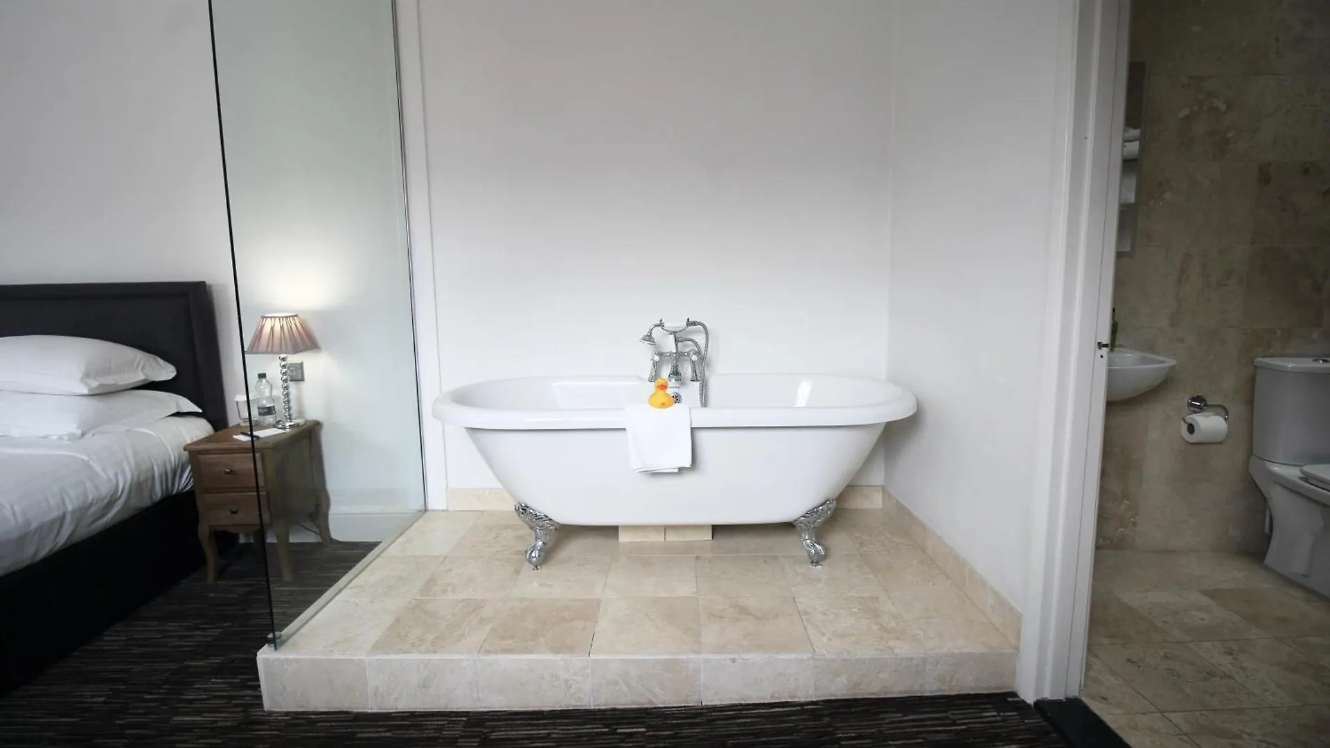 The Saracens Head Hotel Great Dunmow 4*,  United Kingdom